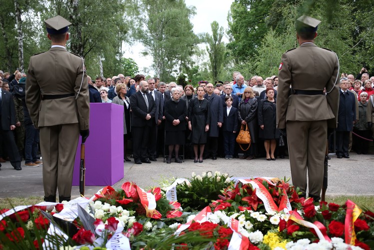 Pogrzeb generała Wojciecha Jaruzelskiego na cmentarzu wojskowym na Powązkach