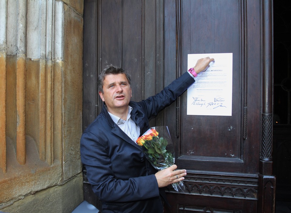 Janusz Palikot ogłasza akt apostazji