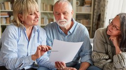 podwyżka dodatku do emerytury. te osoby na kontach zobaczą 288 zł więc