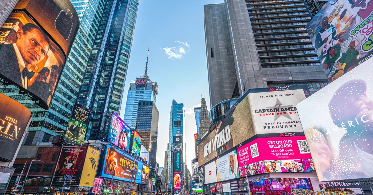 Nastolatek otworzył ogień na Times Square. Są ranni