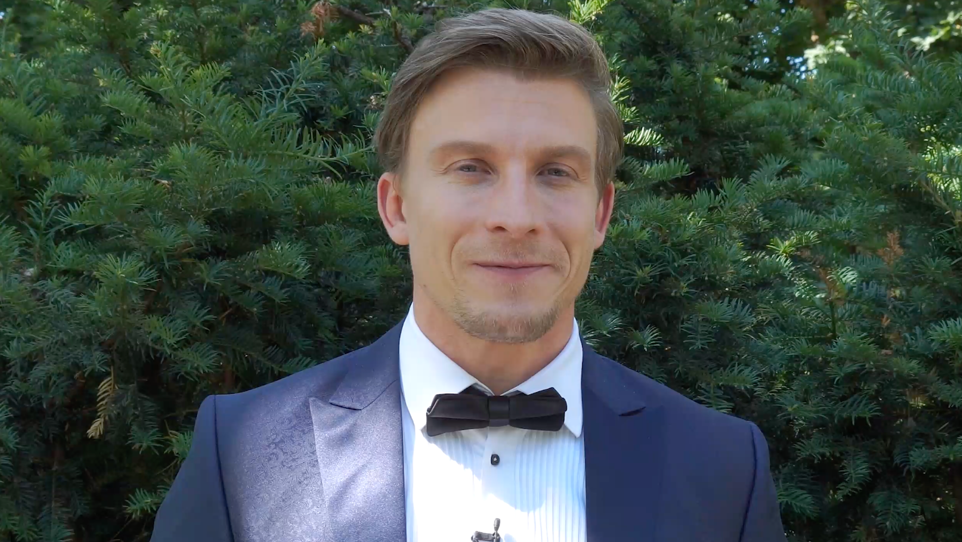 Moderátor šou Pečie celé Slovensko Juraj Bača. 