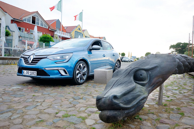 Renault Megane TCe 130 GT - zadziwiająco łatwa przeprawa!