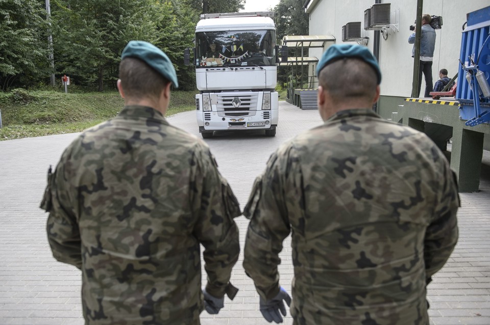 JAWIDZ WOJSKO POMOC DLA UKRAINY (załadunek pomocy dla Ukrainy)