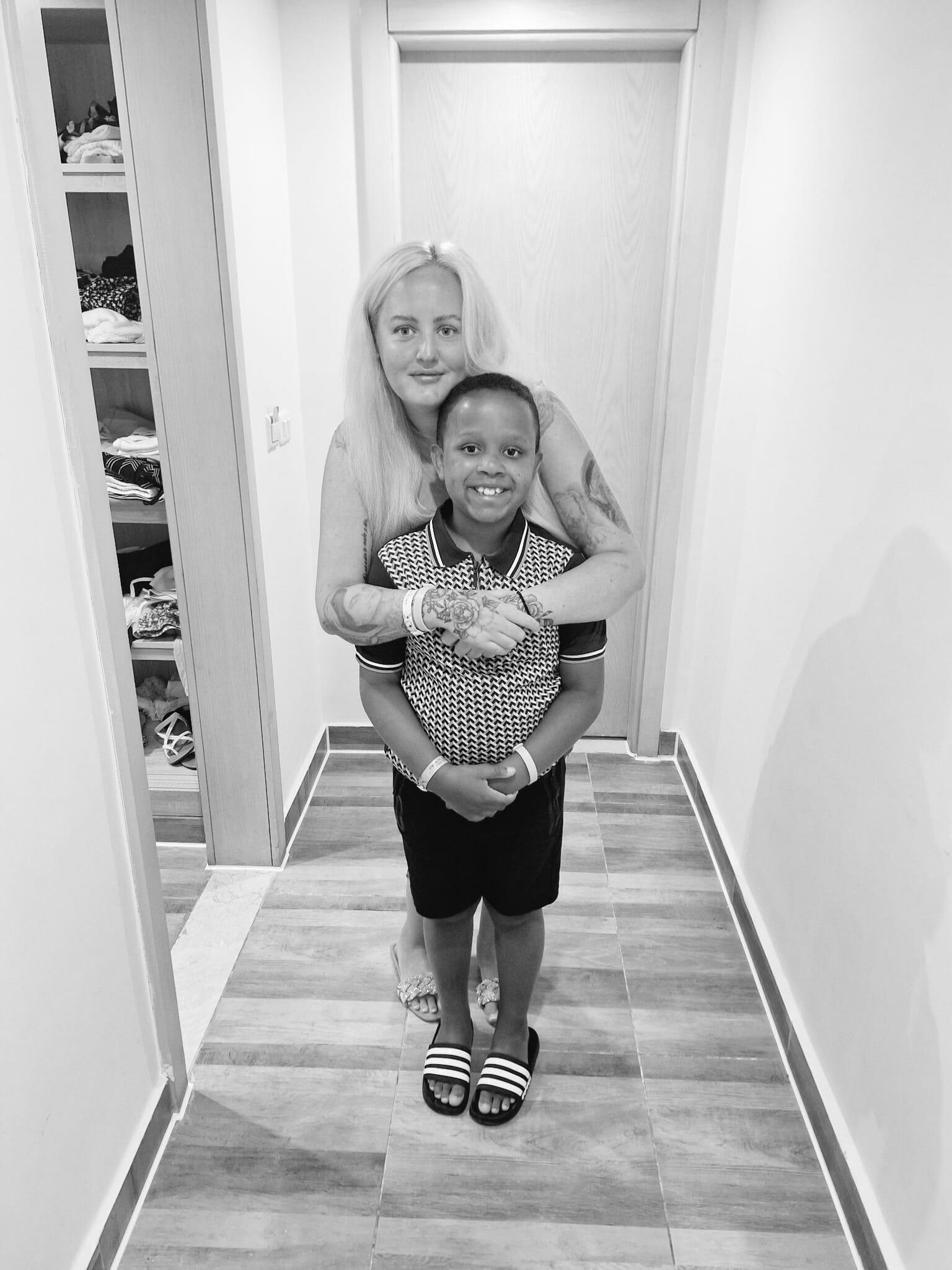 Frankie-Rae Law náhle zomrel. 