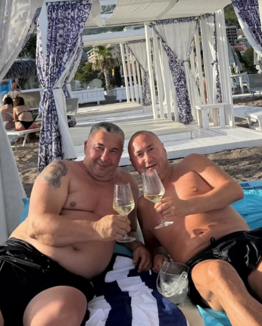 Đani i Makarona na plaži
