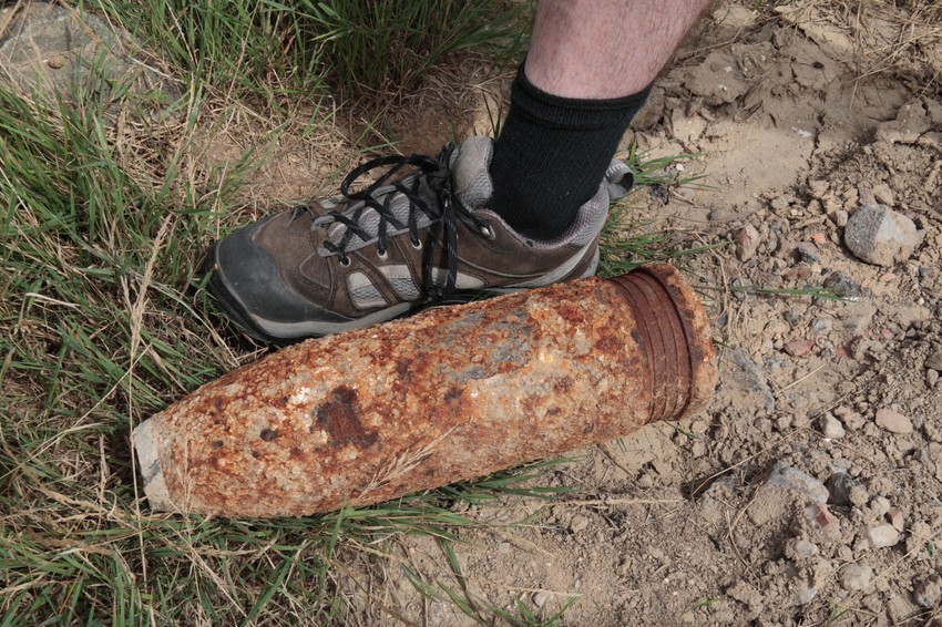 Stara granata - ilustracija