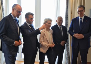 Fridrih Merc, Emanuel Makron, Ursula fon der Lajen, Antonio Košta i Aleksandar Vučić na Samitu EU-Zapadni Balkan u Tivtu 
