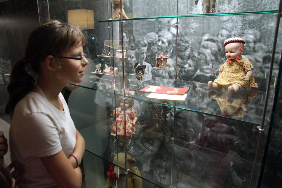 Wystawa zabawek z czasów II wojny światowej