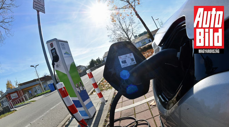 Így vigyázzon az e-autó akkumulátorára a nyári hőségben / Fotó: Auto Bild