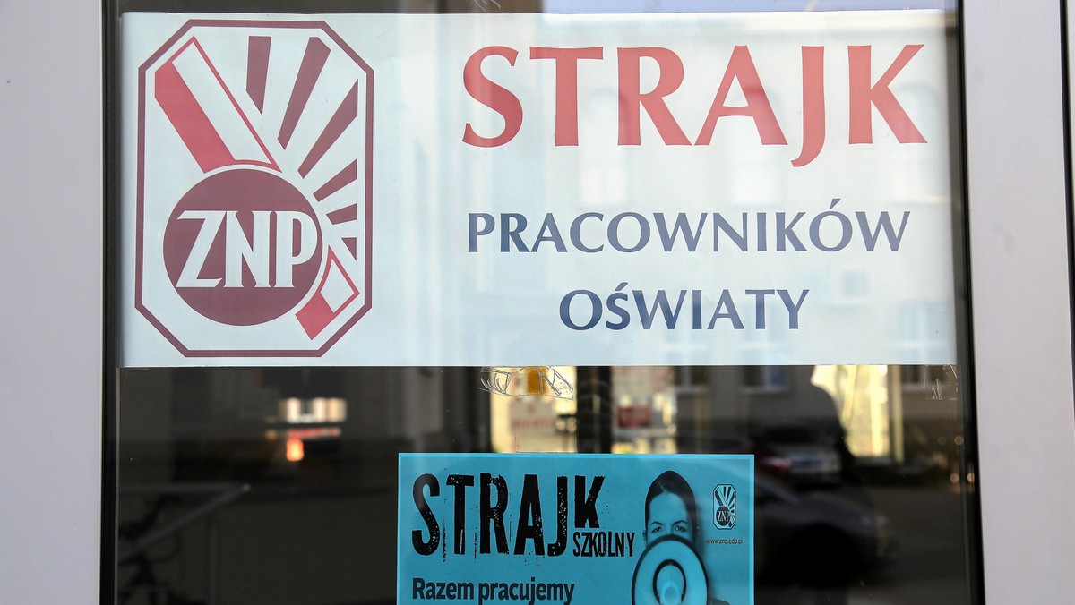 Spot MEN przeciwko strajkowi nauczycieli. MEN ujawnia firmę i koszty