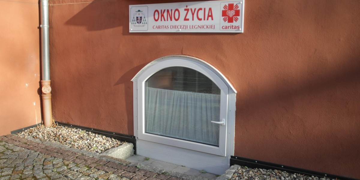 Noworodek został znaleziony w Oknie Życia