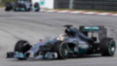 GP Bahrajnu: Mercedes ciągle na czele, triumf Hamiltona podczas pierwszego treningu