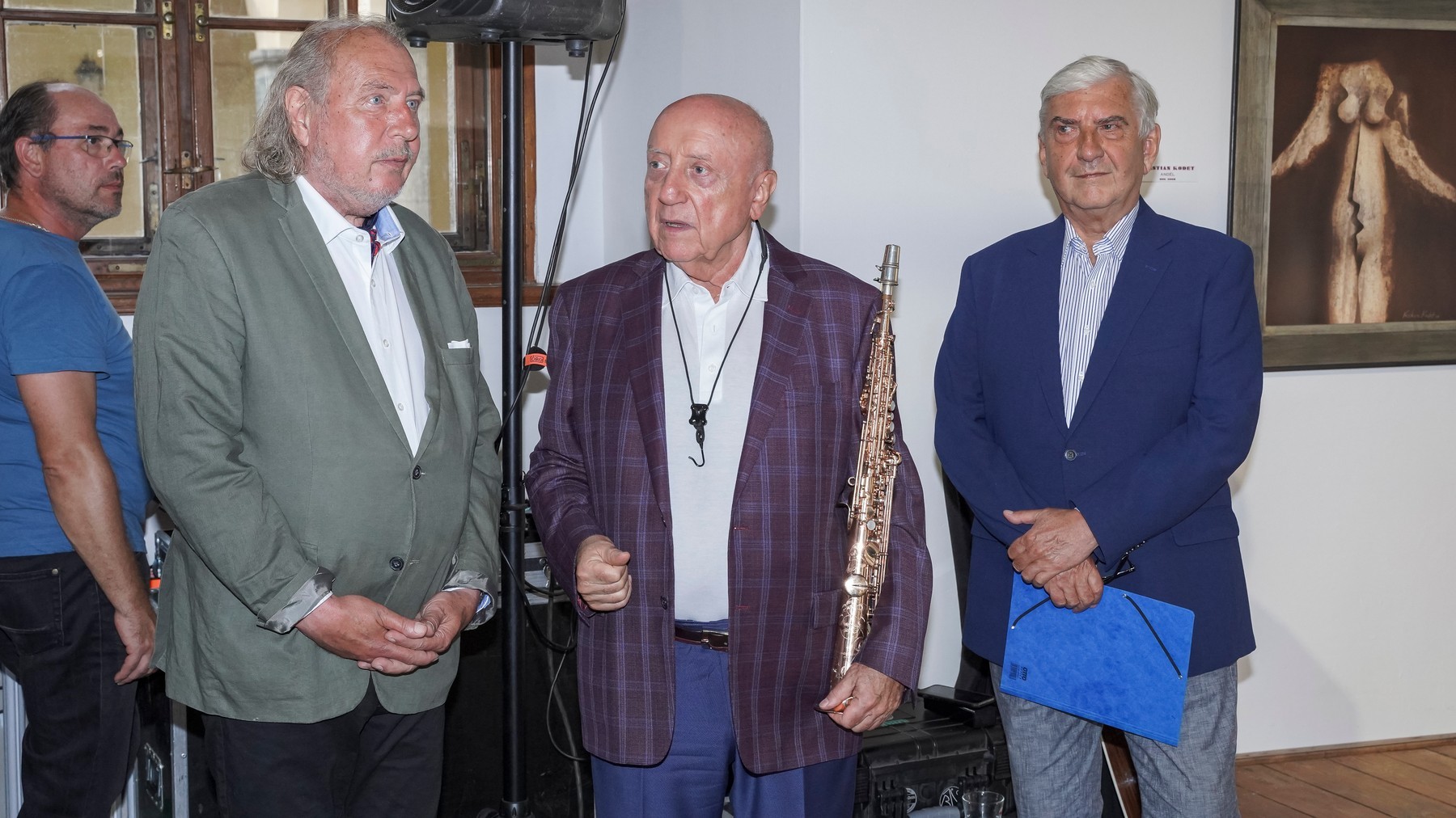 Maliar Kristián Kodet, saxafonista Felix Slováček a český herec Miroslav Donutil.
