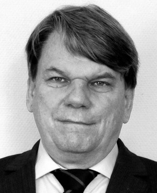 Prof. Jan Zimmermann w latach 2002-2019 kierownik Katedry Prawa Administracyjnego na WPiA Uniwersytetu Jagiellońskiego