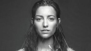 Kari 'Wounds And Bruises': Pop bez szaleństw