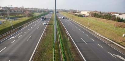 Pokłócili się na autostradzie. Kobieta omal nie zginęła