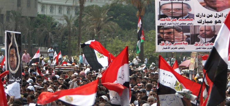Tysiące ludzi znów protestują na placu Tahrir