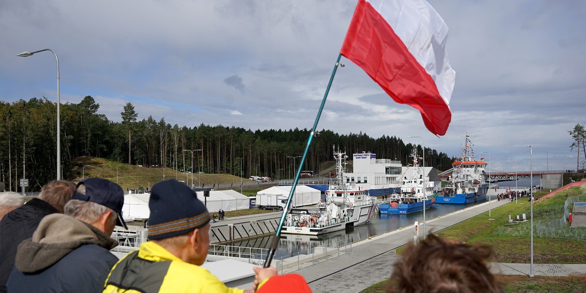 Otwarto kanał żeglugowy będący częścią nowej drogi wodnej łączącej Zalew Wiślany z Zatoką Gdańską.