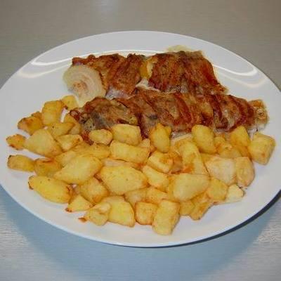 Baconbe tekert zöldfűszeres alaszkai tőkehalfilé 