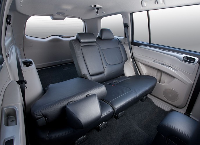 Mitsubishi pajero sport