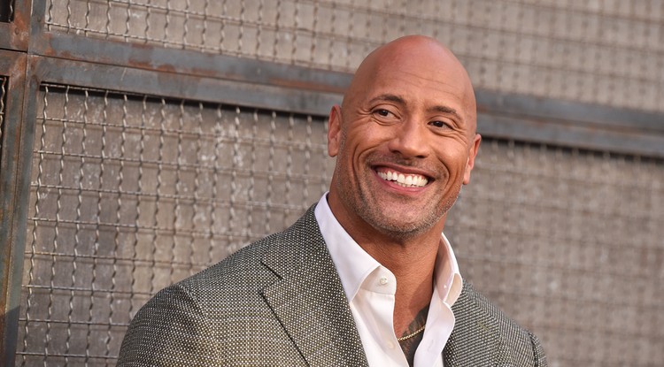 Dwayne Johnson meglovagolt egy aligátort