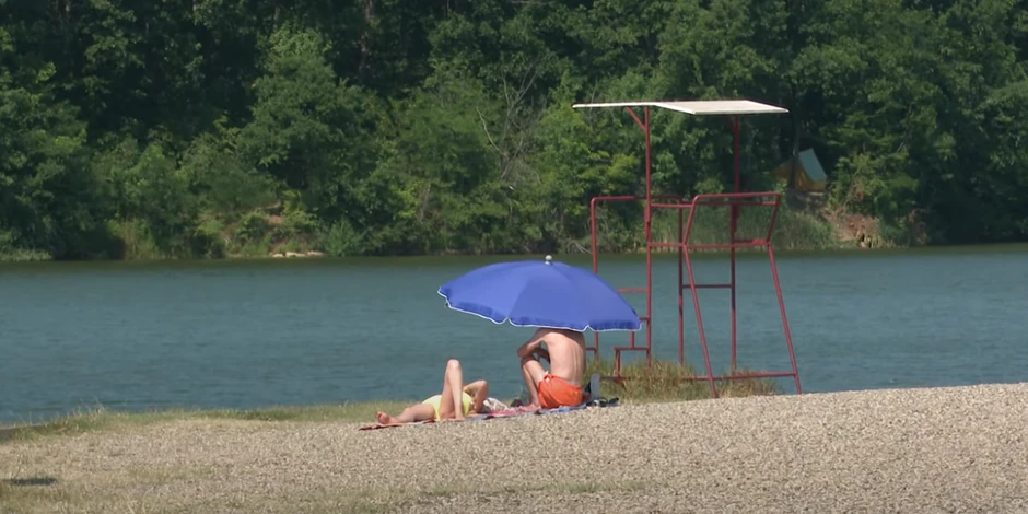 Voda se redovno proverava i ispravna je za kupanje