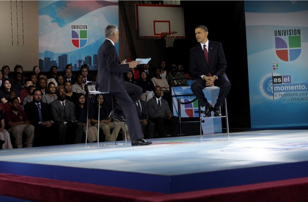 Prezydent USA Barack Obama przemawia podczas Bell Univision Multicultural School w Waszyngtonie, DC, USA