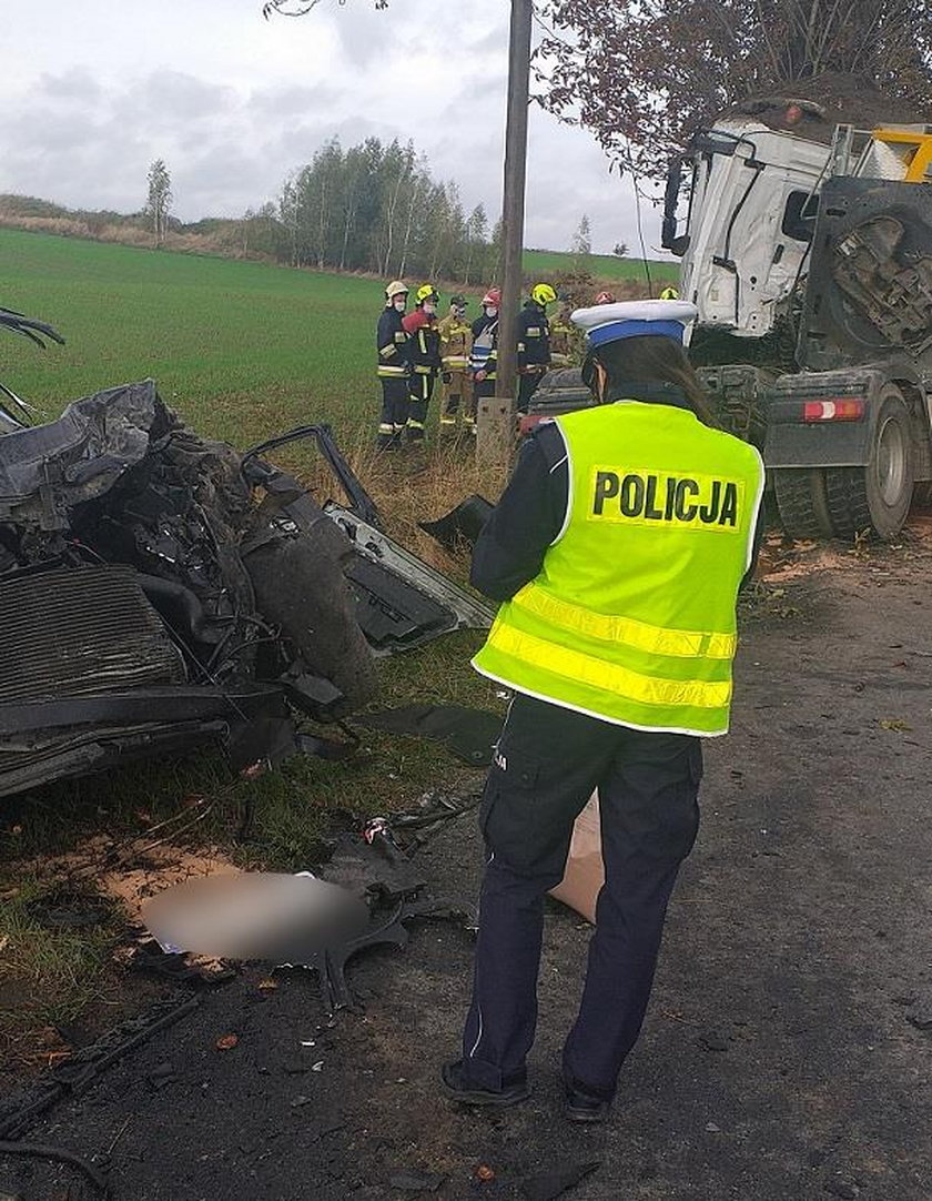 Z auta została miazga. Horror na Pomorzu