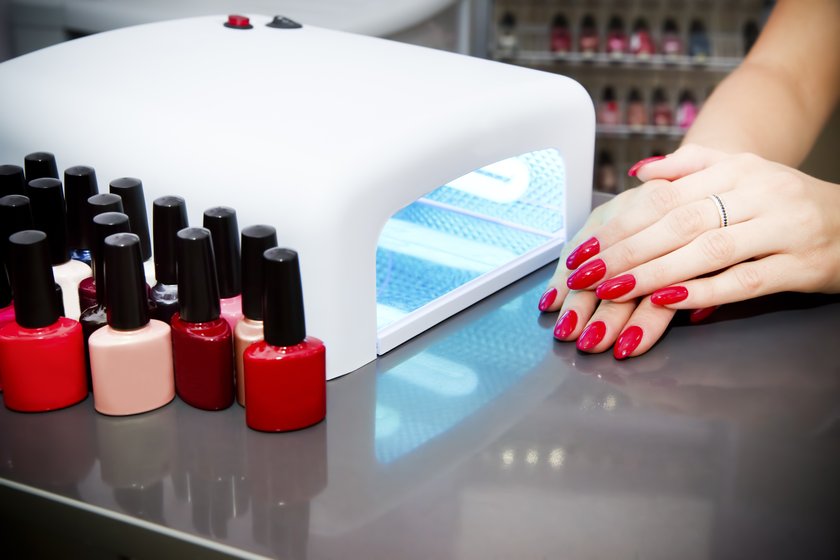 Manicure hybrydowy