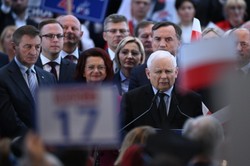 PiS po wyborach będzie rządzić samodzielnie? Oto, co sądzą Polacy [SONDAŻ]