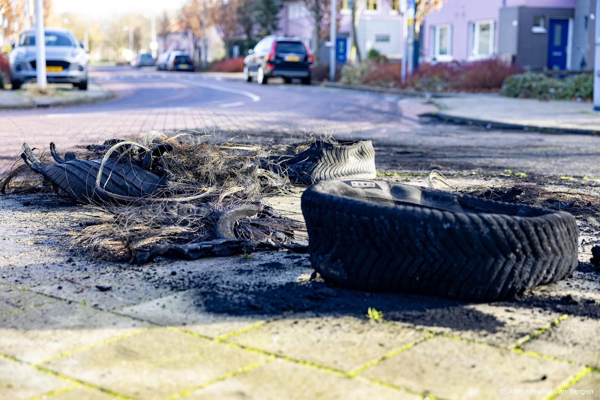 Floradorp: ME met vuurwerk bekogeld na verbod op nieuwjaarsvuur