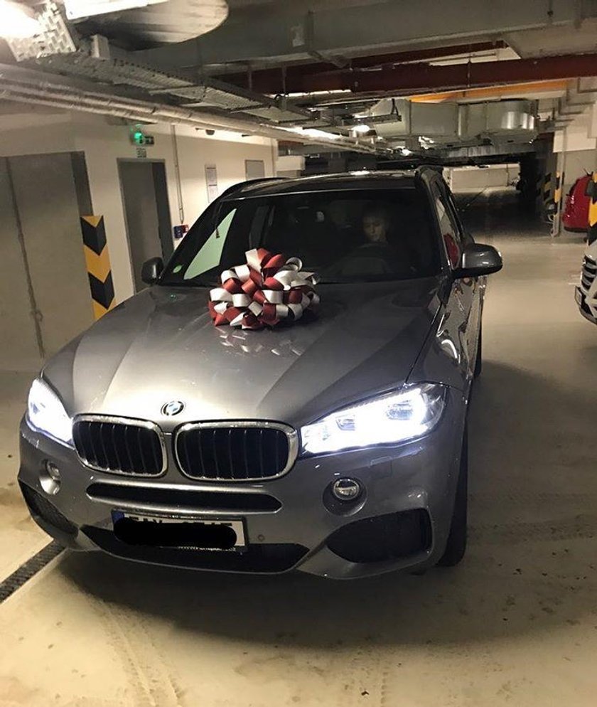 Josef Sural kupił żonie wyjątkowy prezent. Za kolację dostała BMW X6