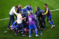 Ukraińcy cieszą się z historycznego awansu. 'Wielka drużyna rodzi się w bólu'