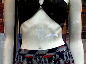 Anorexiás próbababákkal sokkol az áruház