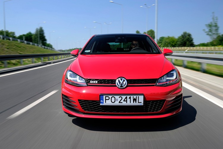 Volkswagen golf GTI – 1. miejsce w klasie sportowych samochodów kompaktowych