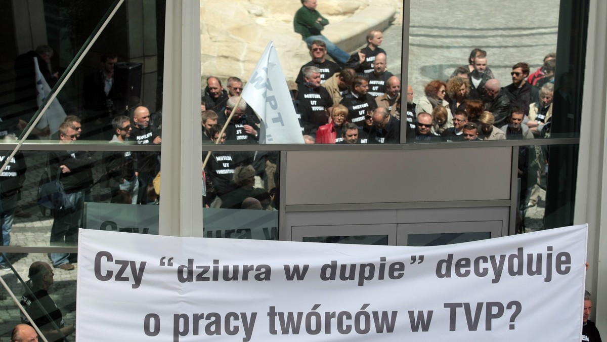 WARSZAWA PROTEST ZWIĄZKI ZAWODOWE TELEWIZJA