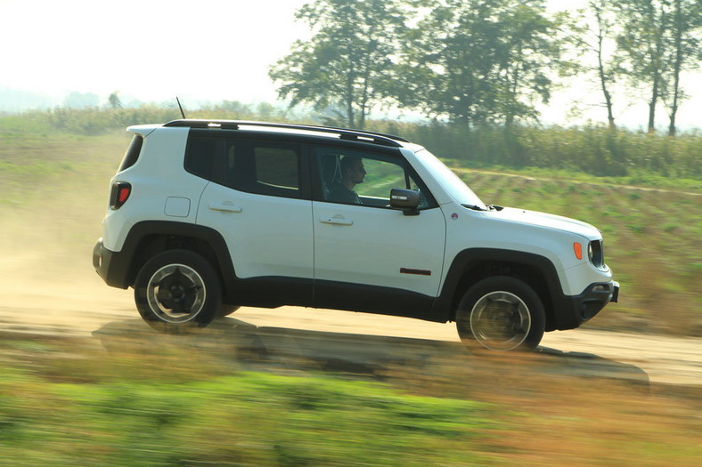 Jeep Renegade 2.0 MJD Trailhawk mały Jeep z dużym