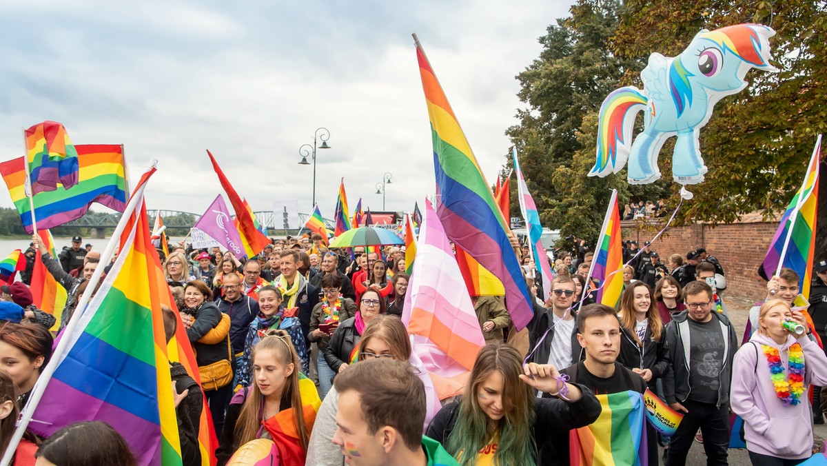 Toruń, 21.09.2019. III Marsz Równości pod hasłem Dla życia i rodziny, 21 bm. w Toruniu. (tż/pkus) PAP/Tytus Żmijewski