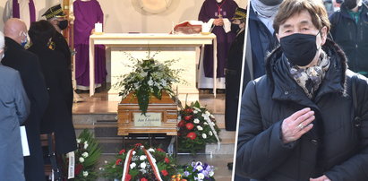 Zofia Romaszewska nie została wpuszczona na pogrzeb Jana Lityńskiego. Morawiecki modlił się na chodniku