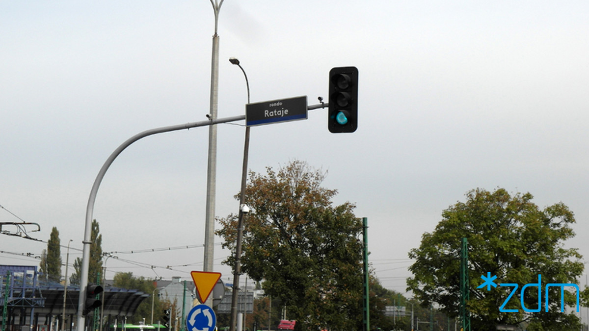 To jeden z najbardziej uciążliwych remontów tych wakacji w Poznaniu, który ruszył na początku lipca. Początkowo drobne prace zastąpiła wymiana nawierzchni, która spowodowała spore utrudnienia dla kierowców. W nocy z 25 na 26 sierpnia rozpocznie się ostatni etap prac. A to oznacza kolejne utrudnienia - na szczęście mają potrwać tylko do 27 sierpnia.