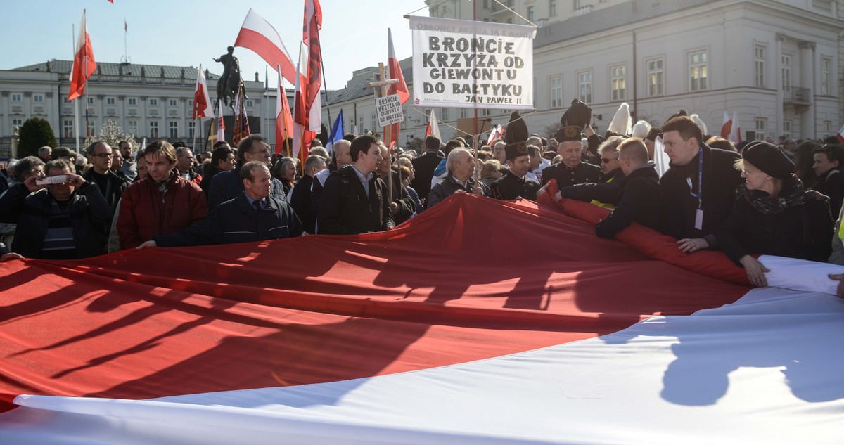 WARSZAWA 5. ROCZNICA KATASTROFY SMOLEŃSKIEJ