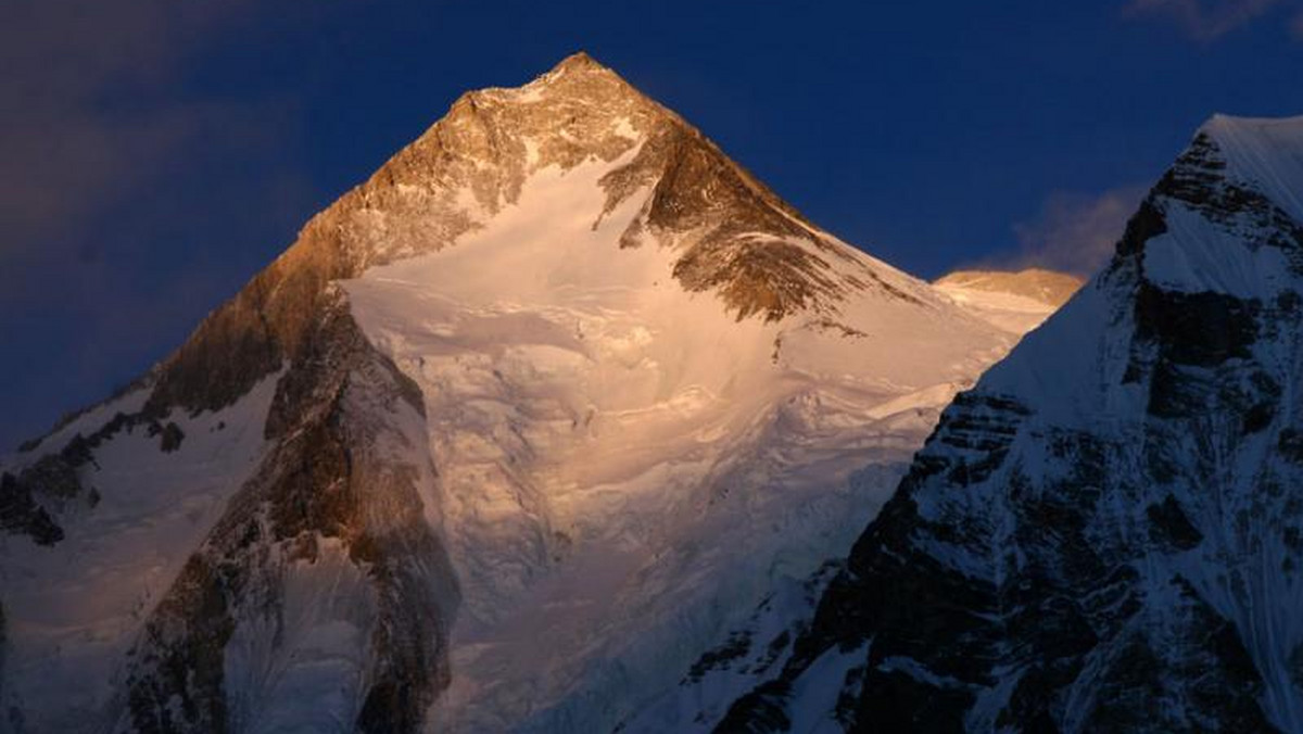 Artur Hajzer i Marcin Kaczkan wyruszają 8 czerwca w Himalaje z zamiarem zdobycia dwóch ośmiotysięczników: Gaszerbrum I (8068 m) i Gaszerbrum II (8035 m).