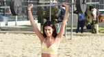 Sara Sampaio, aniołek Victoria's Secret, w bikini na plaży