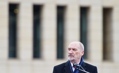 Jak Macierewicz obiecał 2 proc. PKB na wojsko, to... obiecał