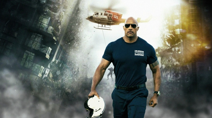 Dwayne Johnson előbb a családját keresi a földi pokolban (Fotó: RAS-archív)