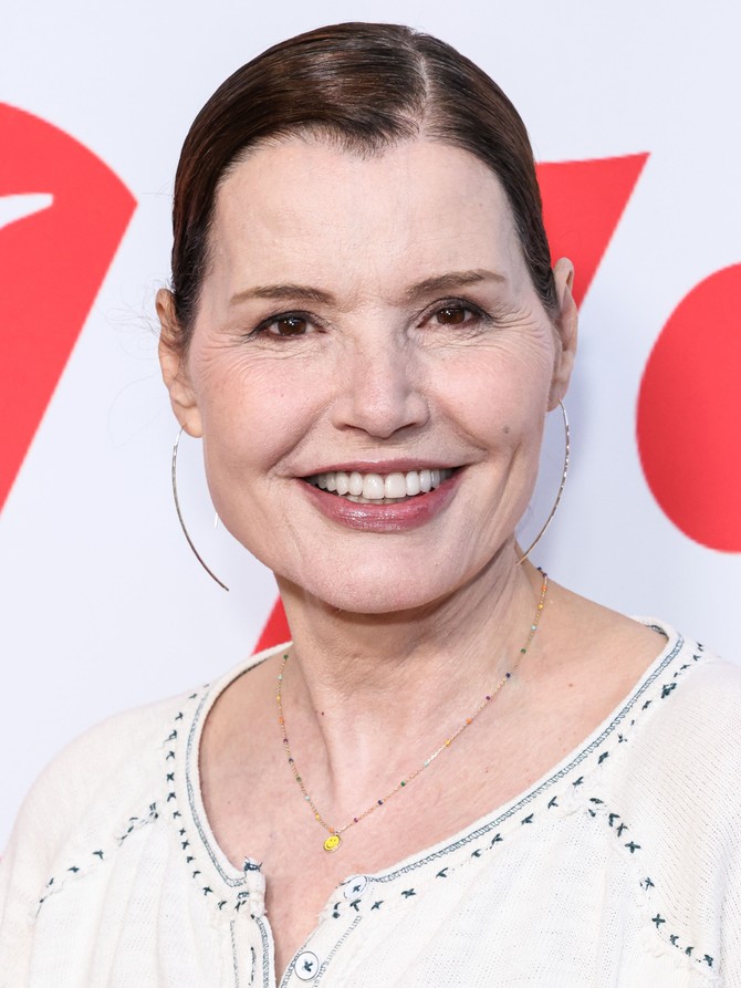 Đina Dejvis
