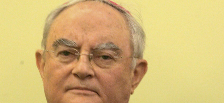 Arcybiskup Hoser o posłach popierających in vitro: „Będą wykluczeni z Komunii Kościelnej”