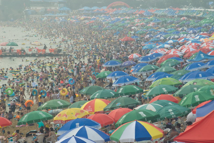 Przeludnione chińskie plaże