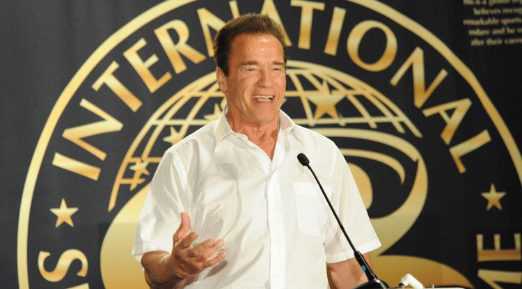 Ezt üzente rajongóinak Arnold Schwarzenegger