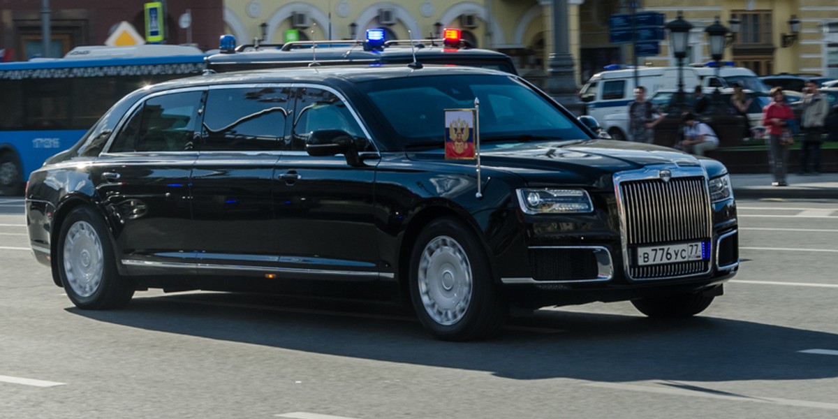 Aurus Senat został wyprodukowany w wersji prezydenckiej na potrzeby Kremla i cywilnej dla najbogatszych Rosjan i urzędników.